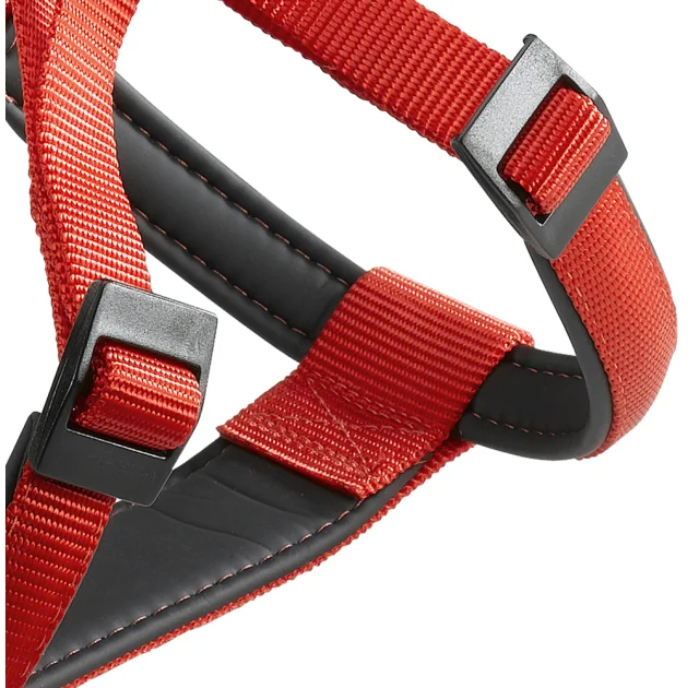 Нейлоновая шлейка Ferplast Daytona P Harness Small Red для собак, A: 42÷48 см, B: 43÷52 см
