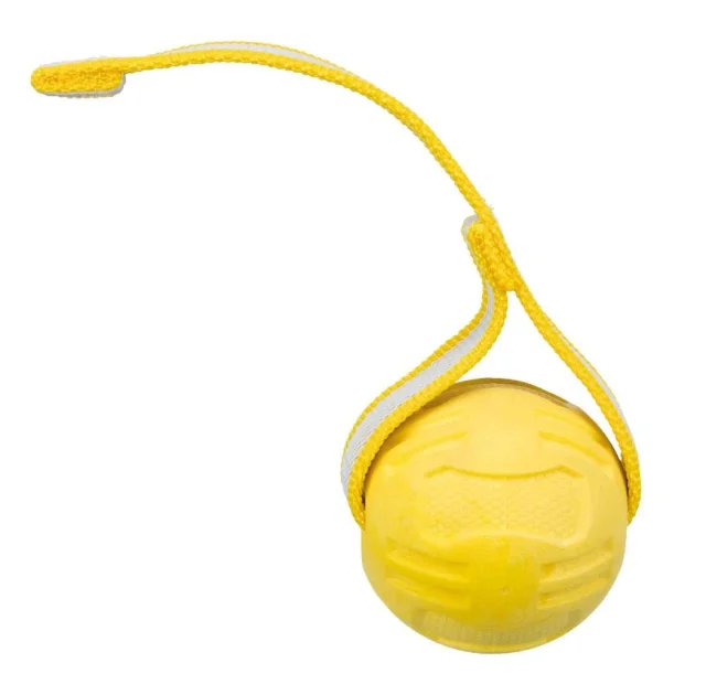 Спортивный сверхпрочный мяч на ремне Trixie для собак, резина и нейлон, 6 см, 20 см