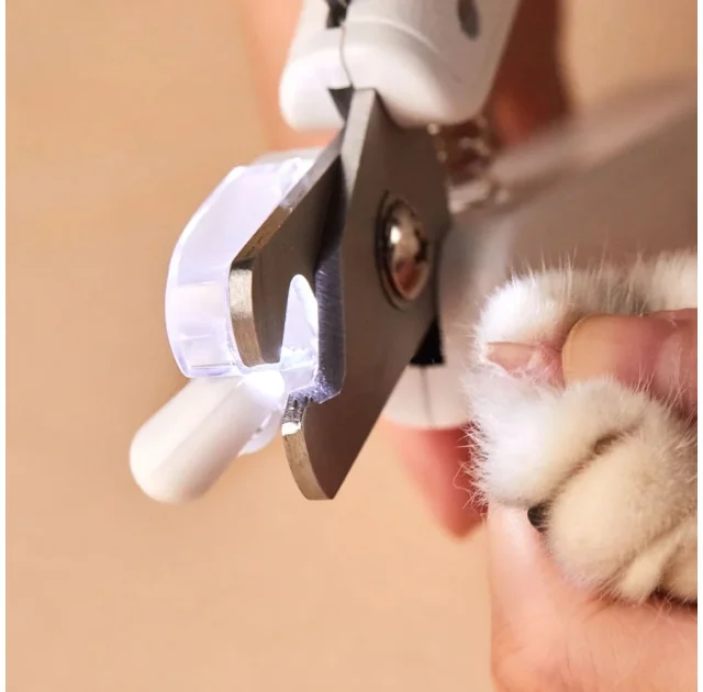 Когтерез Petkit LED Pet Clipper для собак и кошек, белый, 15×15×2.5 см