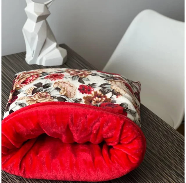 Дім-мішок Style Pets Red Rose для котів, розмір 60×75 см