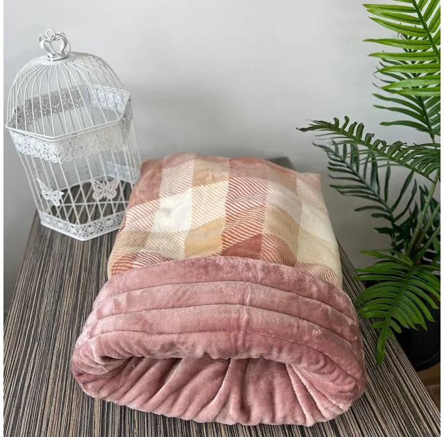 Дім-мішок Style Pets Brown Cube для котів, розмір 50×75 см
