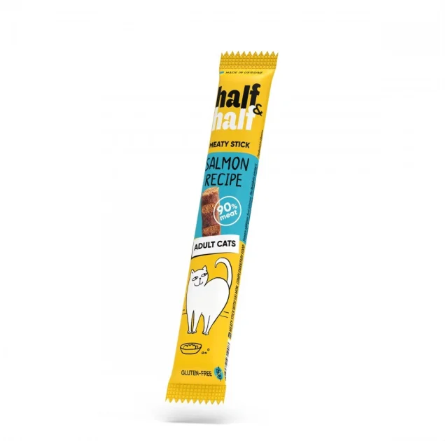 Ласощі Half&Half для котів, у формі м'ясних паличок, з лососем, 5 г