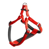 Нейлоновая шлейка Ferplast Daytona P Harness Large Red для собак, A: 65÷70 см, B: 66÷73 см